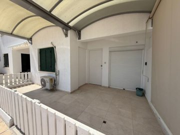 Apartment For Sale  in  Kissonerga