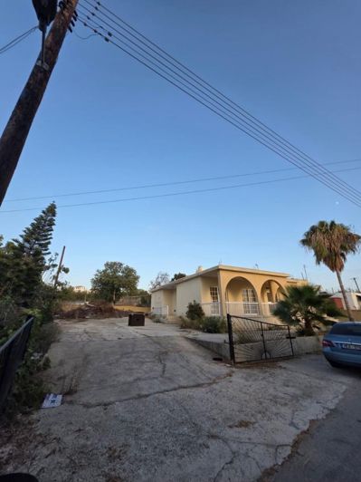 Image No.1-3 Bed Villa for sale