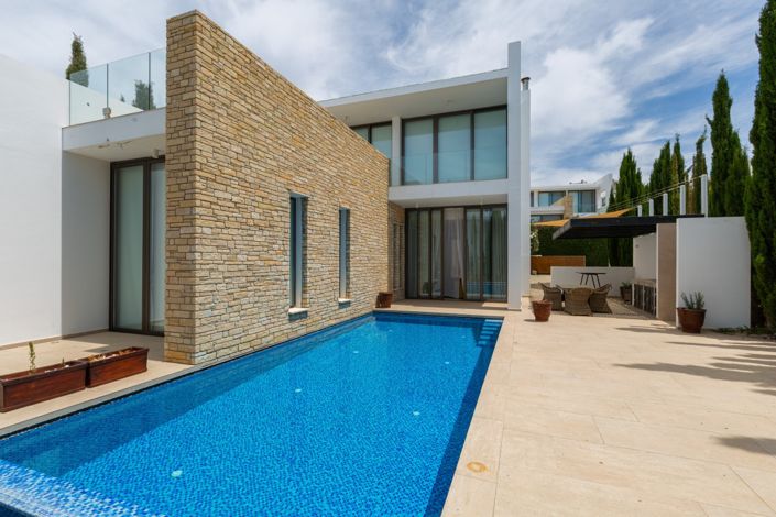 Image No.1-3 Bed Villa for sale