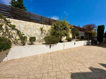 Detached Villa For Sale  in  Acheleia