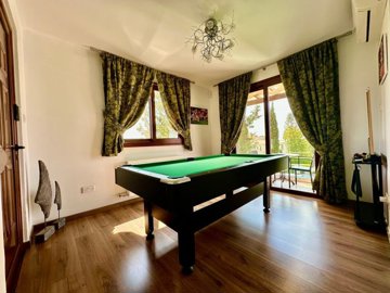 Detached Villa For Sale  in  Acheleia