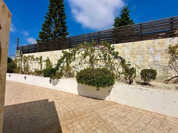 Detached Villa For Sale  in  Acheleia