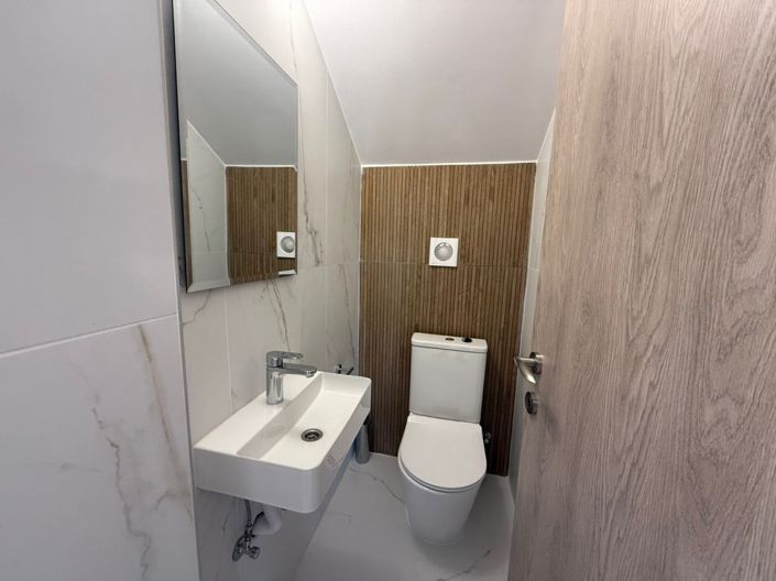 Image No.8-4 Bed Villa for sale