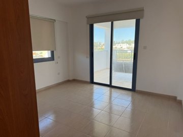 Apartment For Sale  in  Geroskipou