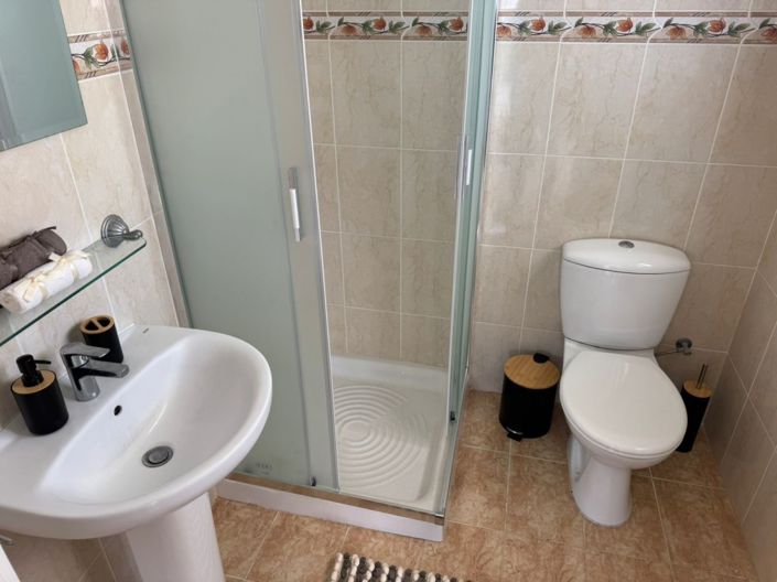 Image No.9-2 Bed Apartment for sale