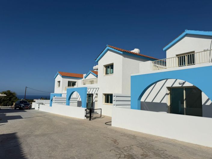 Image No.1-3 Bed Villa for sale