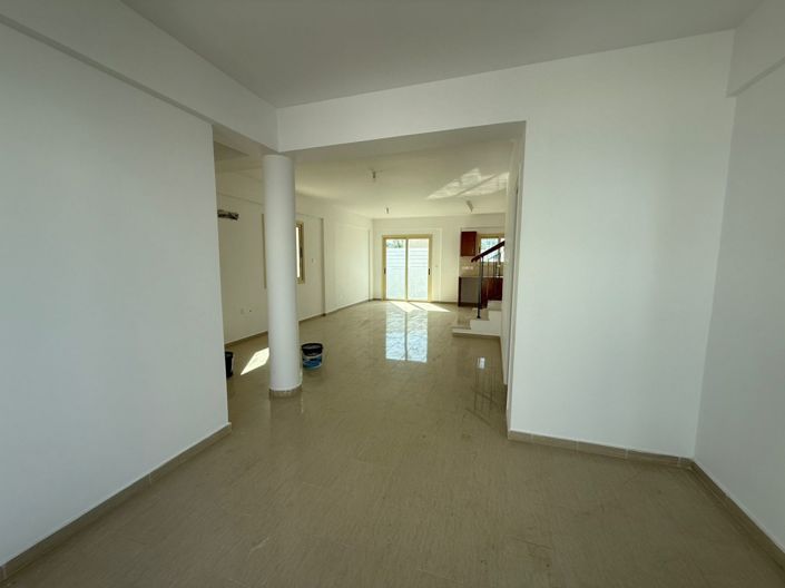 Image No.5-3 Bed Villa for sale