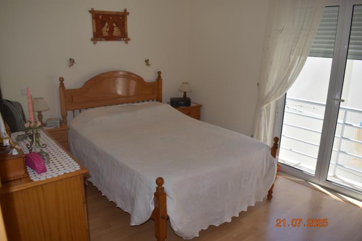 Image No.9-3 Bed Apartment for sale