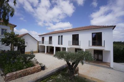 4220e736-f43c-46c8-8962-95972eca4ca4