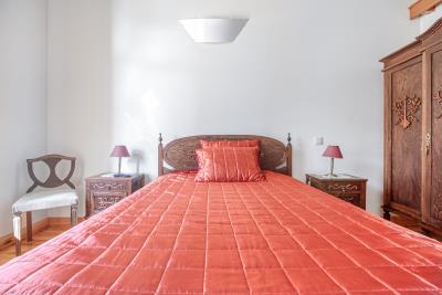 76fb8c1d-83d3-426c-aa1a-79edaa31b979