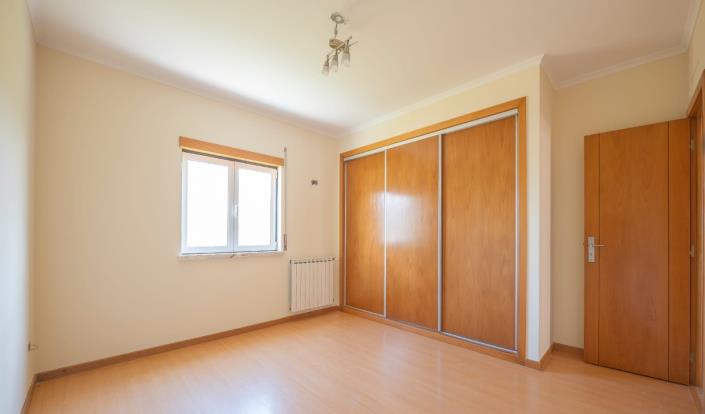 Image No.21-4 Bed House for sale