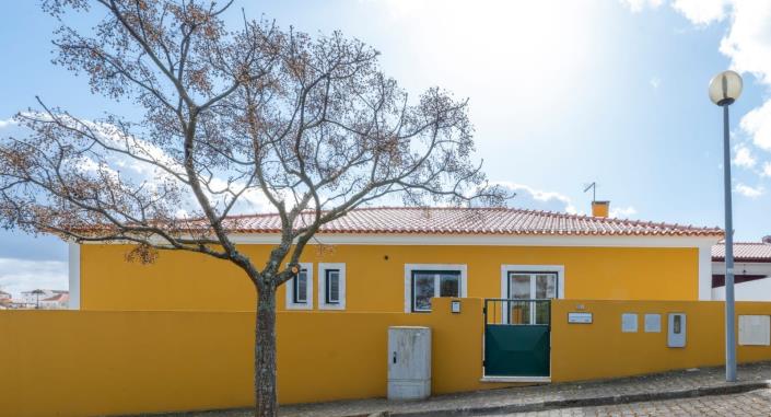 Image No.2-4 Bed House for sale