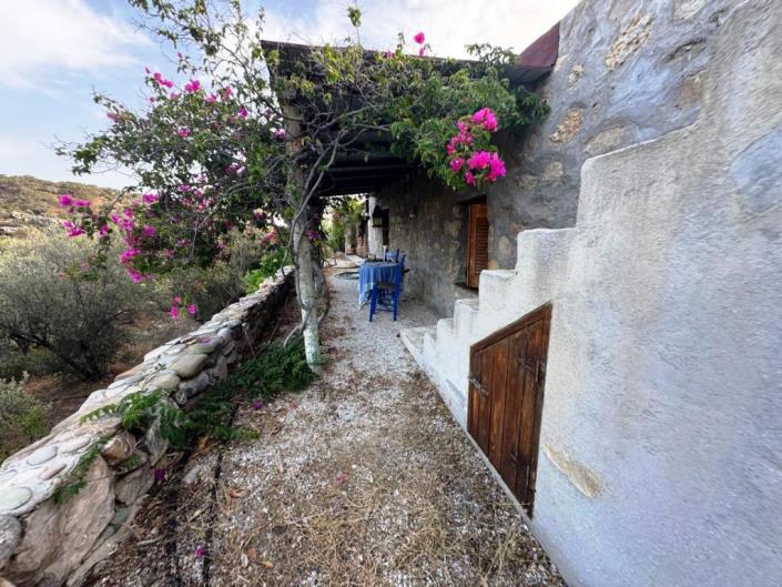 Image No.1-1 Bed House for sale