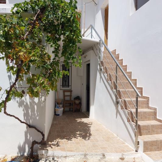 Image No.1-2 Bed House for sale