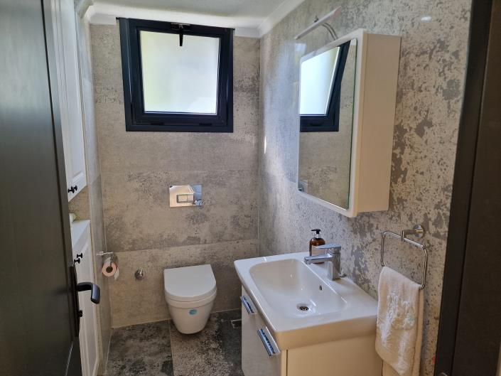 Image No.17-4 Bed Villa / Detached for sale