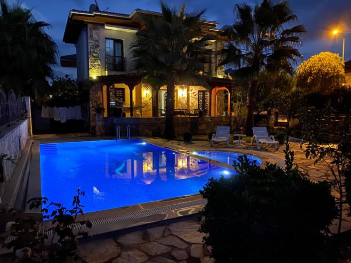 Image No.28-3 Bed Villa / Detached for sale