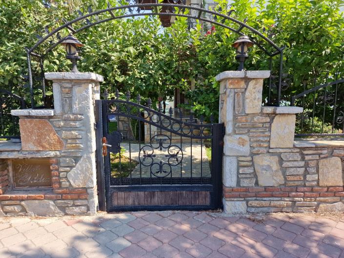 Image No.24-3 Bed Villa / Detached for sale