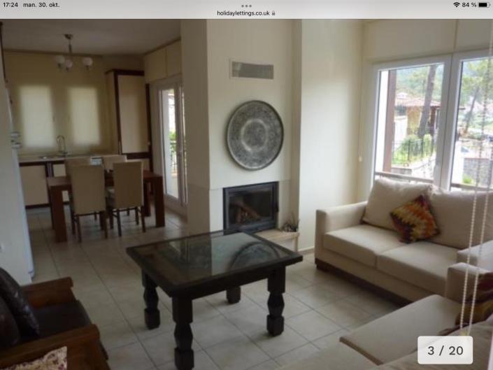 Image No.2-4 Bed Villa / Detached for sale