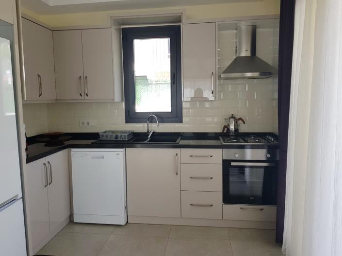 Image No.2-4 Bed Villa / Detached for sale