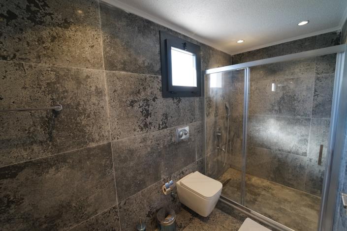 Image No.16-4 Bed Villa / Detached for sale