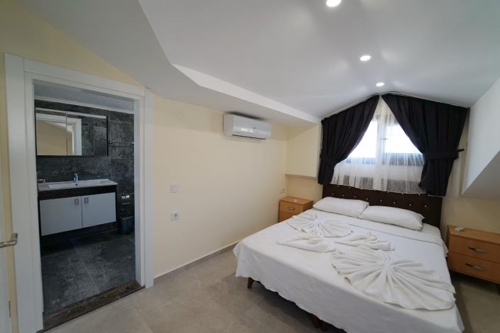 Image No.6-4 Bed Villa / Detached for sale