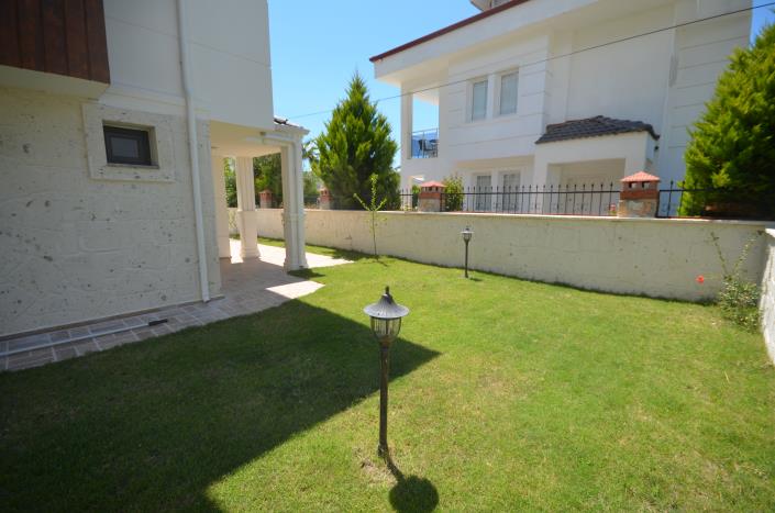 Image No.24-4 Bed Villa / Detached for sale