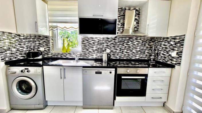 Image No.4-3 Bed Villa for sale