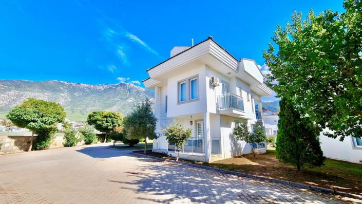 Image No.29-3 Bed Villa for sale