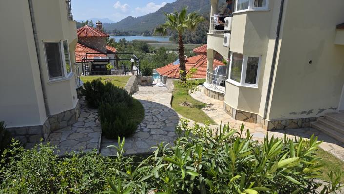 Image No.23-3 Bed Villa for sale