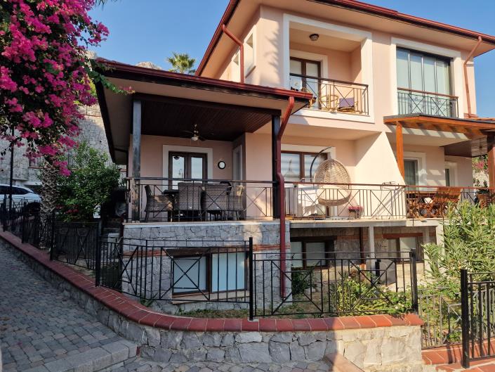 Image No.1-3 Bed Villa for sale