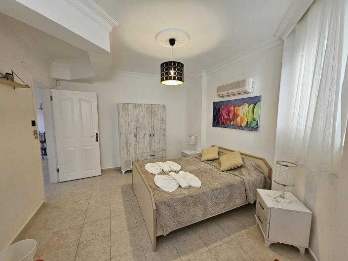 Image No.12-4 Bed Apartment for sale