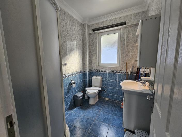 Image No.20-4 Bed Apartment for sale