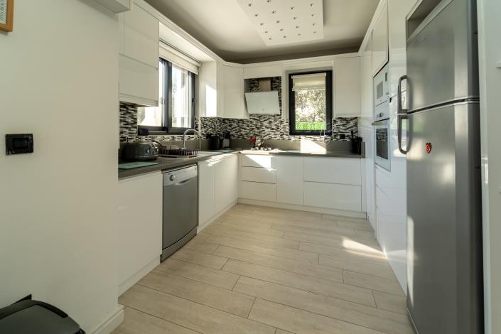 Image No.2-5 Bed Villa / Detached for sale