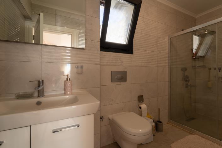 Image No.10-5 Bed Villa / Detached for sale