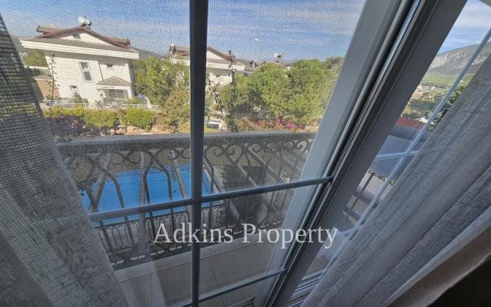 Image No.38-4 Bed Villa / Detached for sale