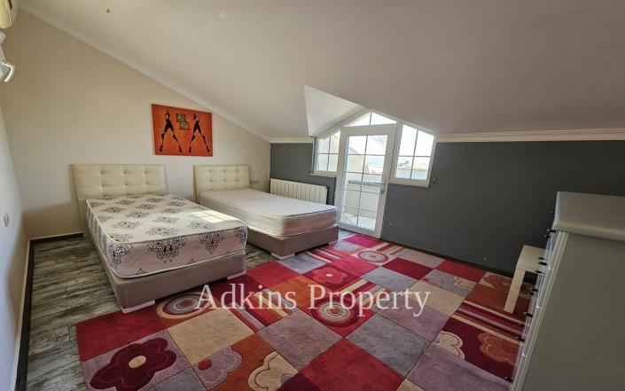 Image No.10-4 Bed Villa / Detached for sale