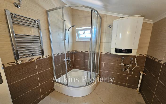 Image No.20-4 Bed Villa / Detached for sale