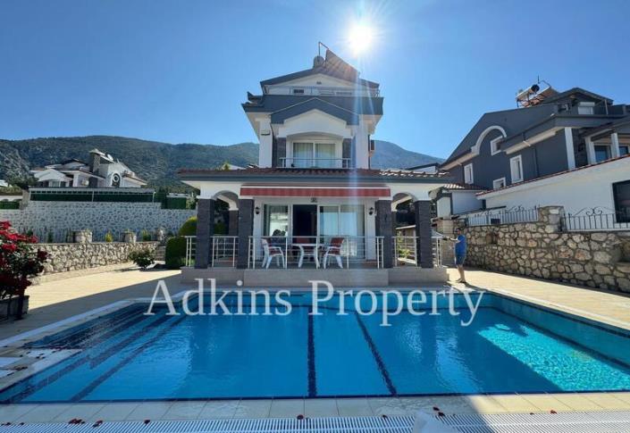 Image No.30-5 Bed Villa / Detached for sale