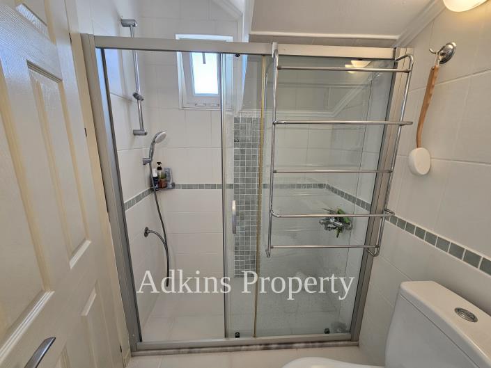 Image No.20-3 Bed Apartment for sale