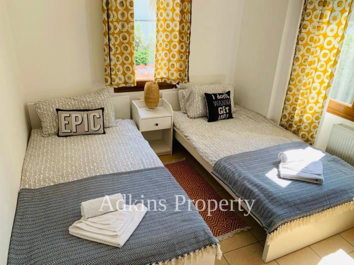 Image No.8-4 Bed Villa / Detached for sale