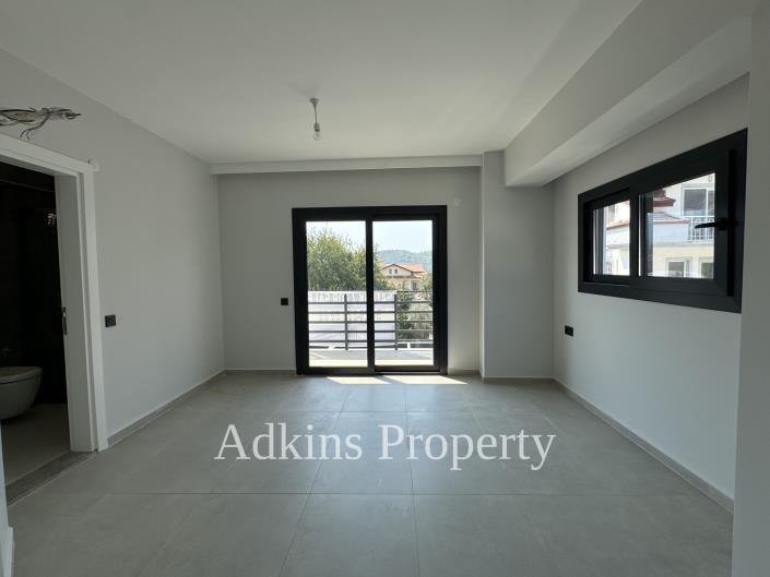 Image No.9-4 Bed Villa / Detached for sale