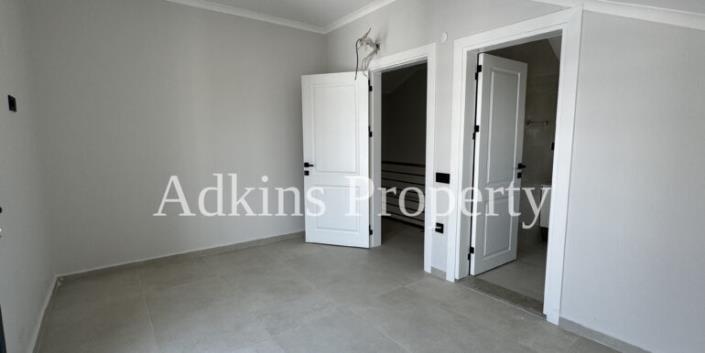 Image No.17-4 Bed Villa / Detached for sale