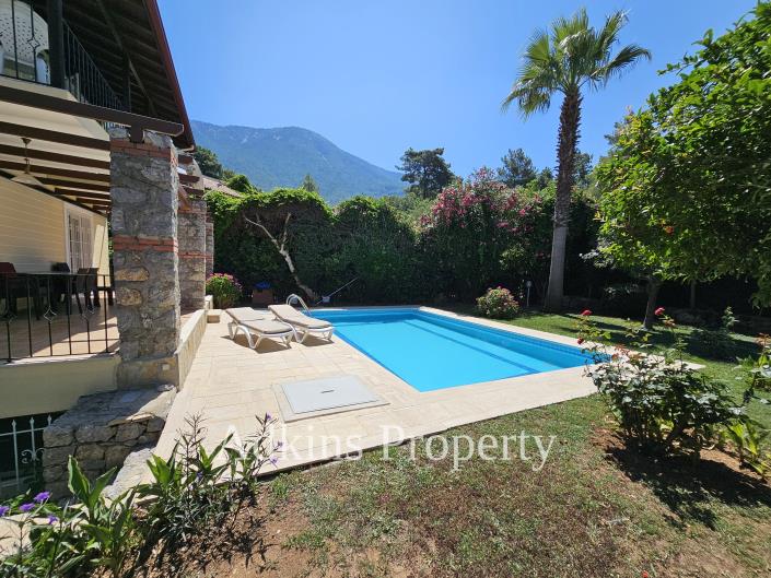 Image No.35-4 Bed Villa / Detached for sale