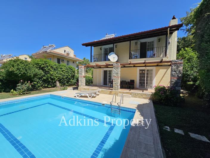 Image No.37-4 Bed Villa / Detached for sale