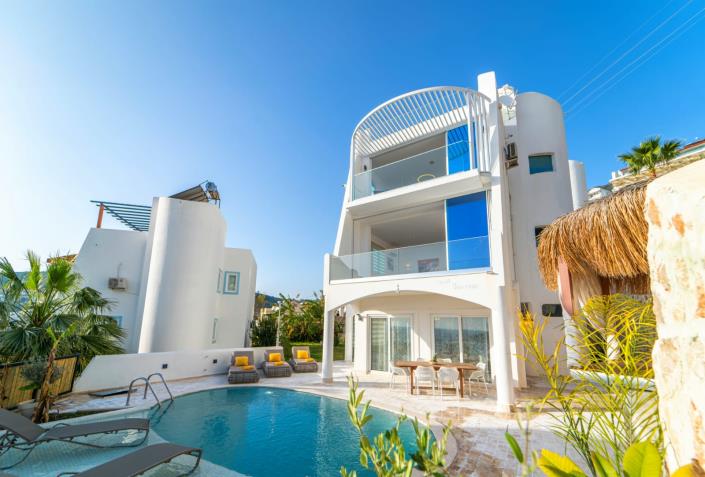 Image No.1-3 Bed Villa / Detached for sale