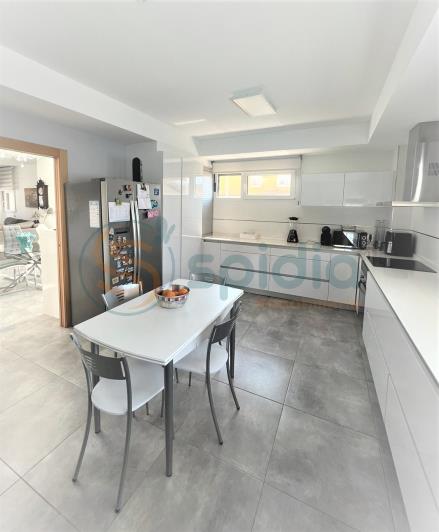 Image No.3-4 Bed Chalet for sale