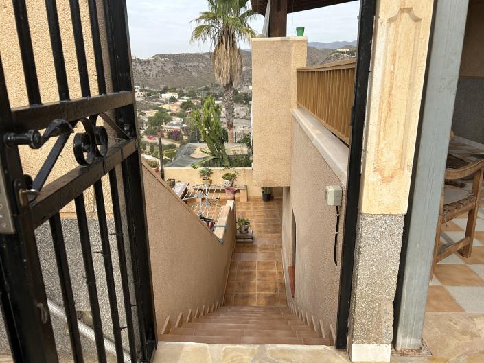 Image No.4-4 Bed Chalet for sale