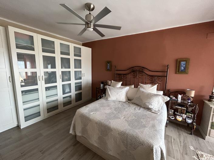 Image No.41-4 Bed Chalet for sale