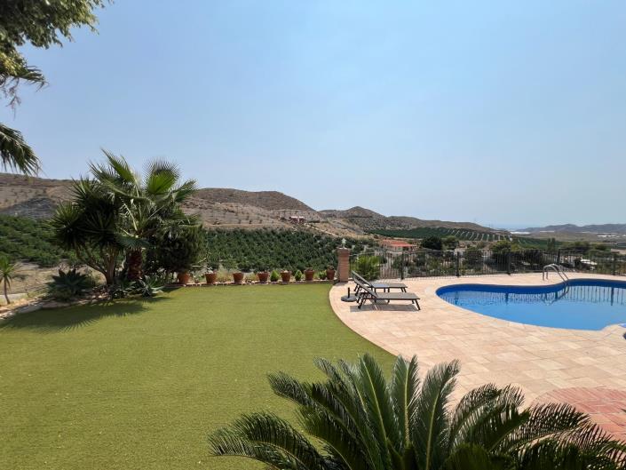 Image No.25-5 Bed Villa for sale