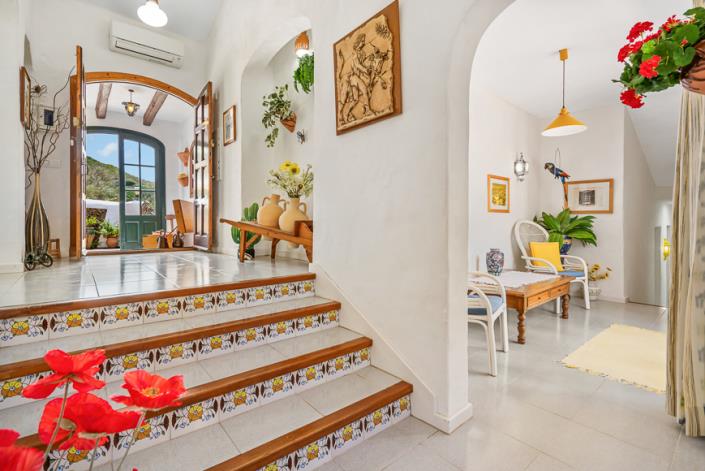 Image No.8-4 Bed Villa for sale